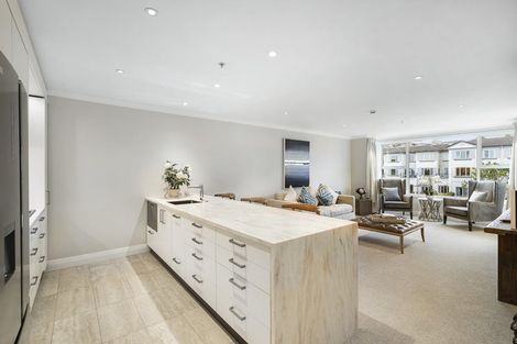 Photo of property in 14/30 Ambassador Glade, Orewa, 0931