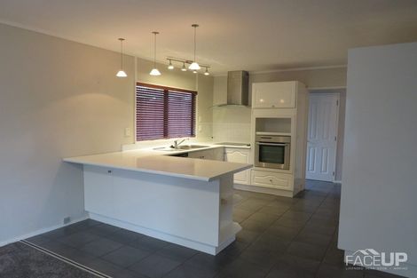 Photo of property in 8 Sailfish Drive, West Harbour, Auckland, 0618