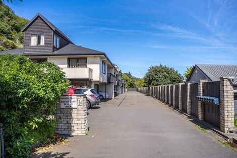 Photo of property in 4/24 Acheron Road, Paremata, Porirua, 5026