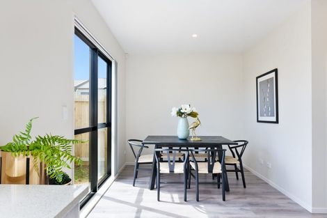 Photo of property in 3/60 Kelman Road, Kelston, Auckland, 0602