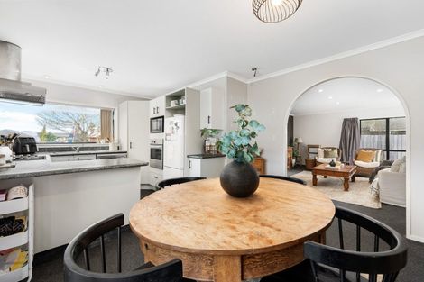 Photo of property in 10 Parnell Heights Drive, Kelvin Grove, Palmerston North, 4414