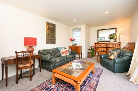 Photo of property in 19 Ashburn Lane, Awapuni, Palmerston North, 4412