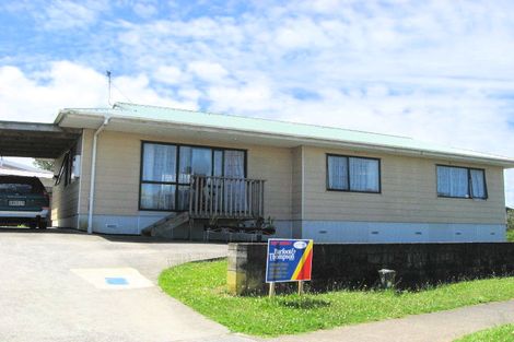 Photo of property in 11a Staverton Crescent, Mangere, Auckland, 2022