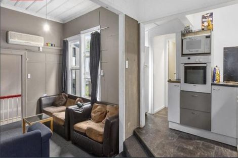 Photo of property in 132 Queen Street, North Dunedin, Dunedin, 9016