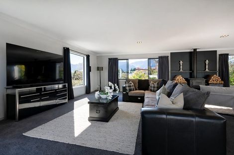 Photo of property in 6 Ryalls Way, Lake Hawea, Wanaka, 9382