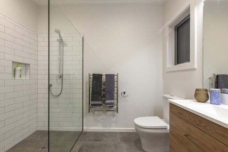 Photo of property in 68 Marine Parade, Paraparaumu Beach, Paraparaumu, 5032