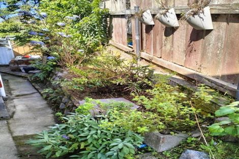 Photo of property in 30 Mark Avenue, Paparangi, Wellington, 6037