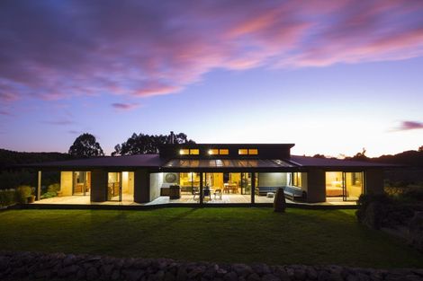 Photo of property in 16 Pennyroyal Place, Te Kamo, Kamo, 0185