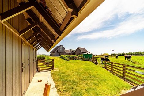 Photo of property in 297 Porangahau Road, Waipukurau, 4282