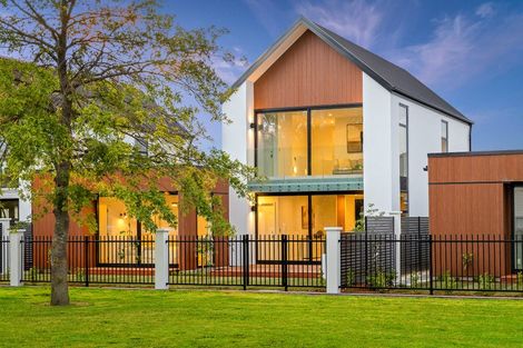 Photo of property in 10 Saint James Place, Rangiora, 7400