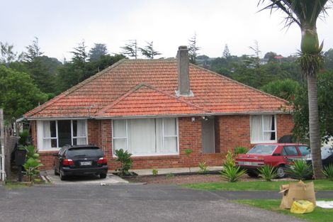 Photo of property in 32 Norman Road, Titirangi, Auckland, 0604