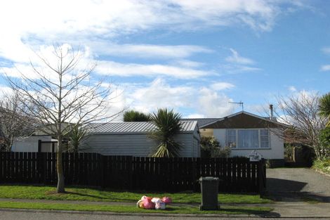 Photo of property in 4 Vincent Drive, Levin, 5510