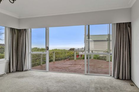 Photo of property in 111 Pioneer Road, Moturoa, New Plymouth, 4310