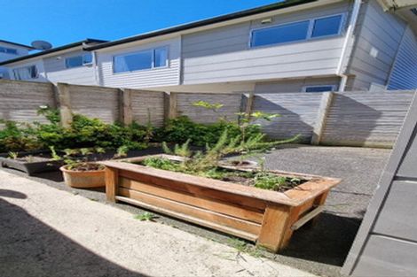 Photo of property in 113d6 Moorefield Road, Johnsonville, Wellington, 6037