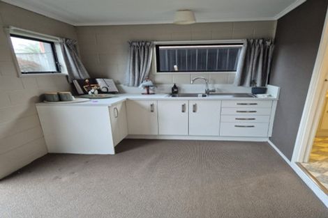 Photo of property in 2/48 Ngamotu Road, Hilltop, Taupo, 3330