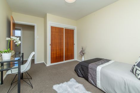 Photo of property in 19 Sturrocks Road, Redwood, Christchurch, 8051