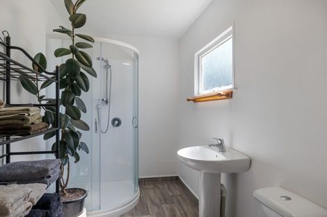 Photo of property in 24a Mckenzie Street, Levin, 5510