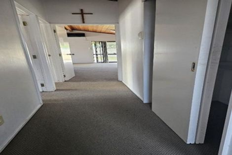 Photo of property in 372 Swanson Road, Ranui, Auckland, 0612