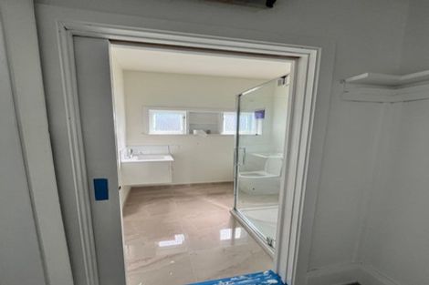 Photo of property in 44 Centaurus Road, Cashmere, Christchurch, 8022