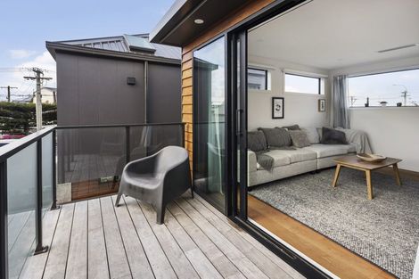 Photo of property in 112a Freyberg Street, Lyall Bay, Wellington, 6022