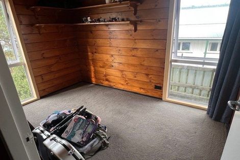 Photo of property in 70 Cypress Drive, Maungaraki, Lower Hutt, 5010