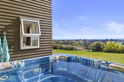 Photo of property in 62 Atkinson Road, Hurworth, New Plymouth, 4371