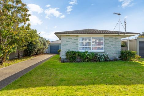 Photo of property in 11 Anthony Grove, Paraparaumu Beach, Paraparaumu, 5032