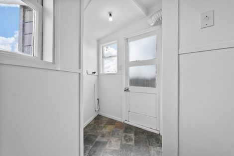 Photo of property in 58 Elliott Avenue, Bayview, Auckland, 0629