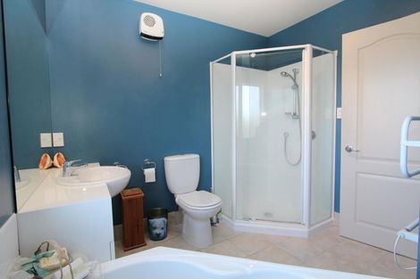 Photo of property in 15 Tullamore Place, Casebrook, Christchurch, 8051