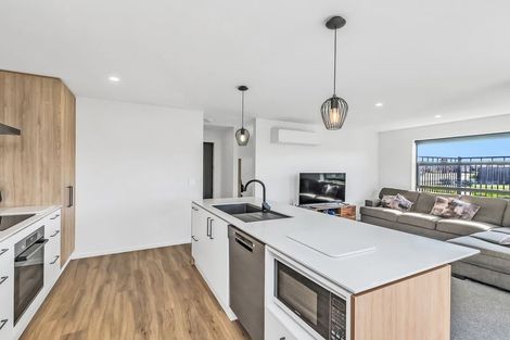 Photo of property in 197 Faringdon Boulevard, Rolleston, 7615