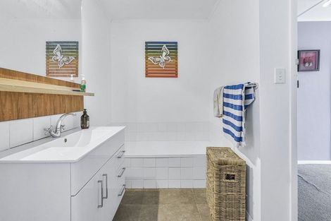 Photo of property in 3 Breidis Place, Chartwell, Hamilton, 3210