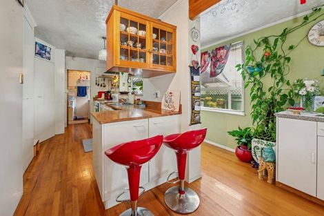 Photo of property in 60 Kawaha Point Road, Kawaha Point, Rotorua, 3010