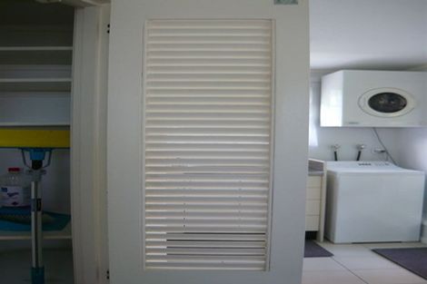 Photo of property in 50 Golf Road, New Lynn, Auckland, 0600