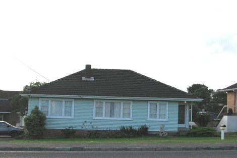 Photo of property in 452 Old Te Atatu Road, Te Atatu Peninsula, Auckland, 0610