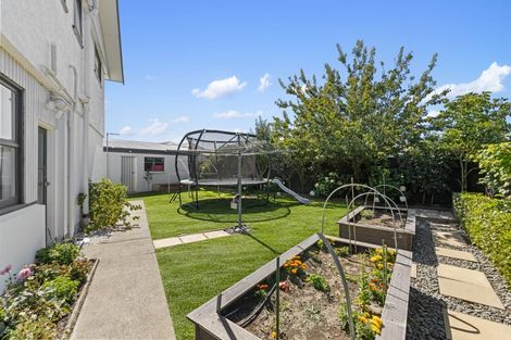Photo of property in 21 Woodstock Place, Russley, Christchurch, 8042