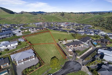 Photo of property in 17 Holcombrooke Lane, Welcome Bay, Tauranga, 3175
