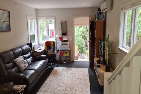 Photo of property in 14 Lower Watt Street, Wadestown, Wellington, 6012