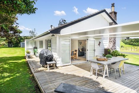 Photo of property in 286 Muriwai Valley Road, Muriwai, Waimauku, 0881