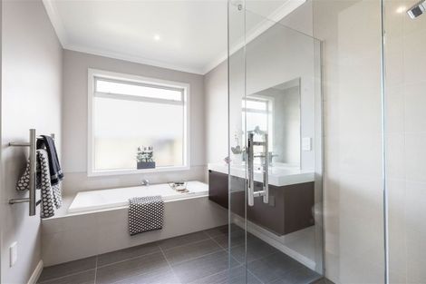 Photo of property in 8 Helenslee Court, Flagstaff, Hamilton, 3210