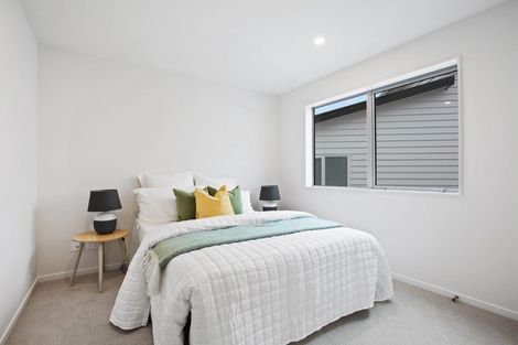 Photo of property in 39b Sorrel Crescent, Bucklands Beach, Auckland, 2012