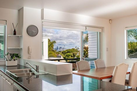 Photo of property in 1/88 Anzac Street, Takapuna, Auckland, 0622