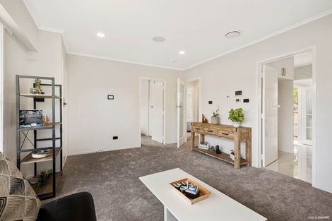 Photo of property in 11 Tonkin Drive, Sunnynook, Auckland, 0620