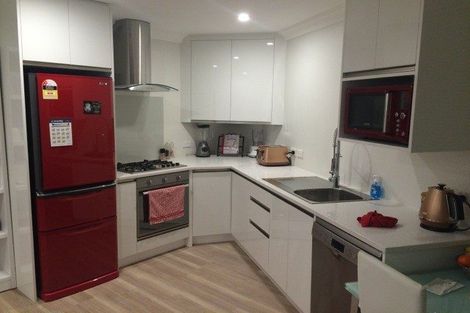 Photo of property in 87b Kelburn Parade, Kelburn, Wellington, 6012