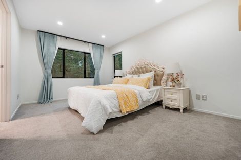 Photo of property in 2 Greville Road, Pinehill, Auckland, 0630