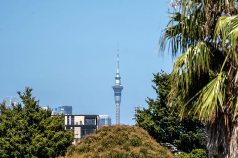 Photo of property in Maison Apartments, 112/16 Huron Street, Takapuna, Auckland, 0622