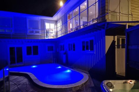 Photo of property in 1a Howard Road, Point Howard, Lower Hutt, 5013