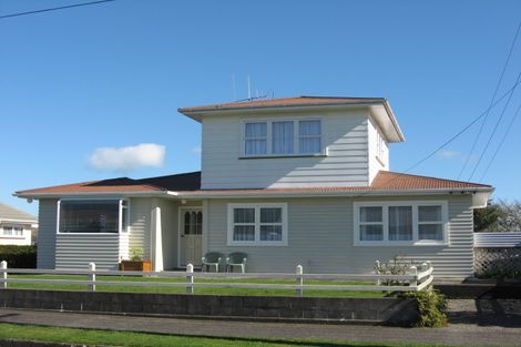 Photo of property in 7 Freyberg Street, Levin, 5510