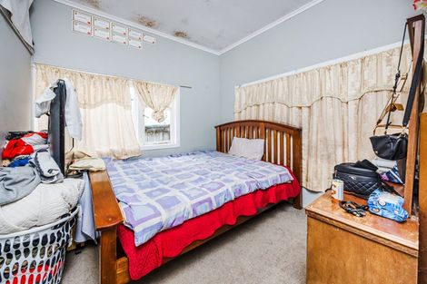 Photo of property in 319 Massey Road, Mangere East, Auckland, 2024