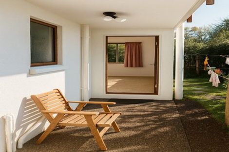 Photo of property in 118 Pupuke Road, Hillcrest, Auckland, 0627