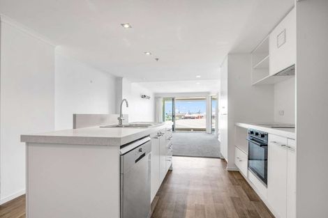 Photo of property in 215/332 Maunganui Road, Mount Maunganui, 3116